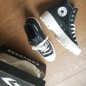 Chuck Taylor All Star Lugged New in Box Women 11 Men 9